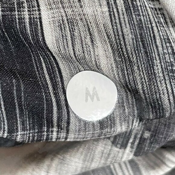 Lululemon Drawstring Pull On Plaid M Shorts - Picture 5 of 7